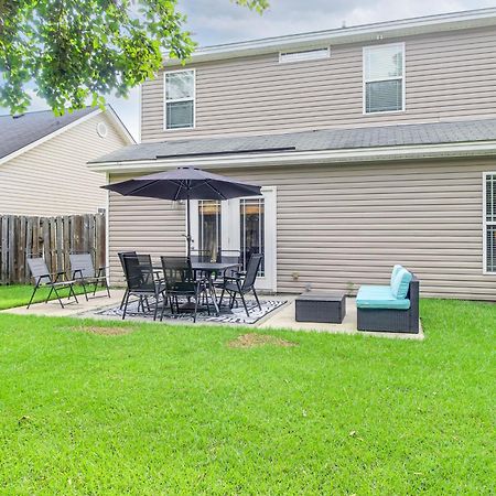 Spacious Pooler Home With Family-Friendly Perks Саванна Экстерьер фото